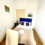 Chiado Central Cozy Little Double room, 2