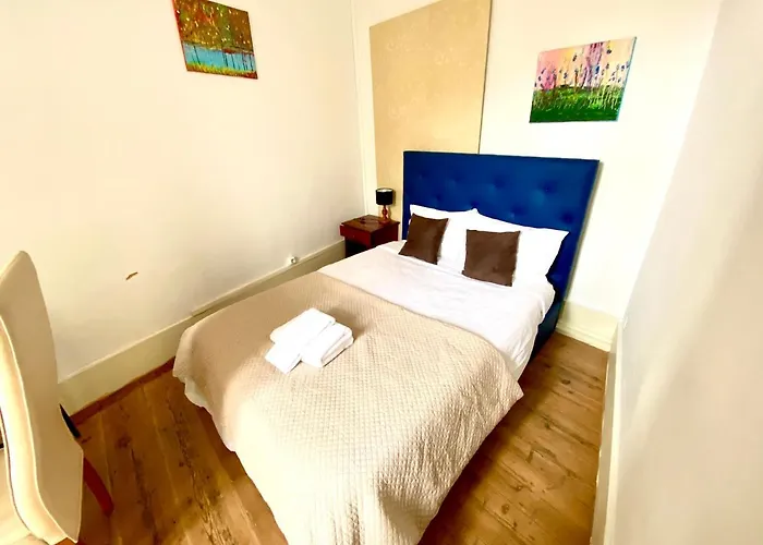 Chiado Central Cozy Little Double room, 2